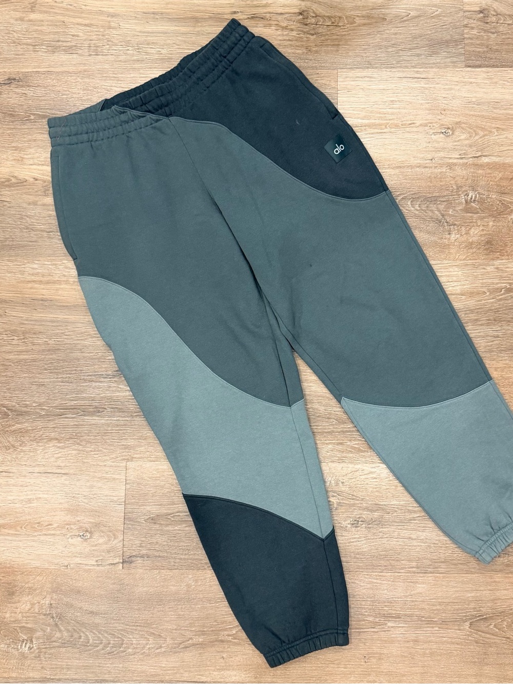 ALO Yoga Colorblock Track Joggers - Black & Gray Green